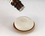Handmade ceramic pebble with 6ml essential oil blend Handmade ceramic pebble with 6ml essential oil blend