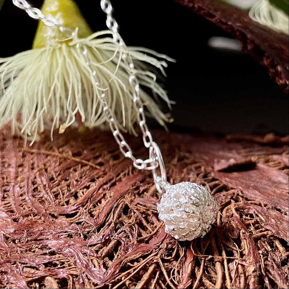 sheoak nut necklace Belen Berganaza Jeweller