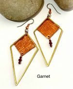 Kite Earrings Garnet