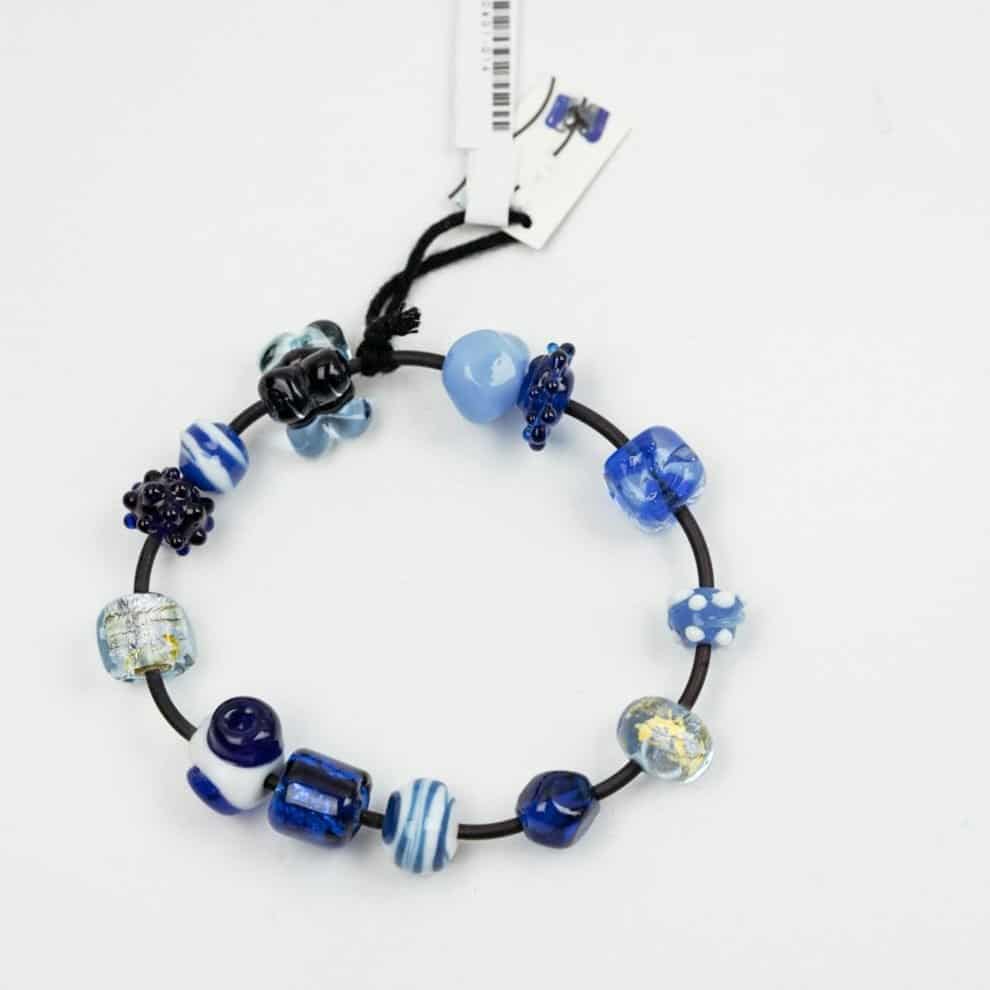 Bracelet with Glass Beads in Blue (2)