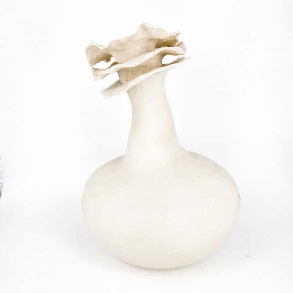 White Porcelain Vase with Petal Top (4)
