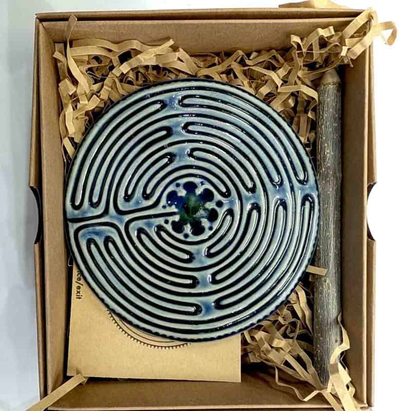 Ceramic Labyrinth 11 circuits by Belen Berganza