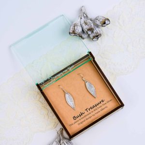 Small Leaf Design Earrings