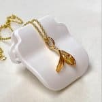 leaves gold plated pendant front 02