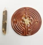 Porcelain Desktop Chartres Labyrinth burnt red 02 Belen Berganaza