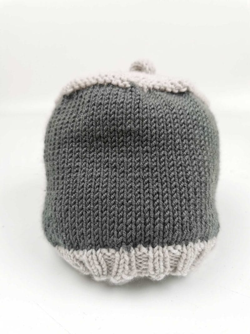 Jo Barrie hand knitted cashmere baby hats