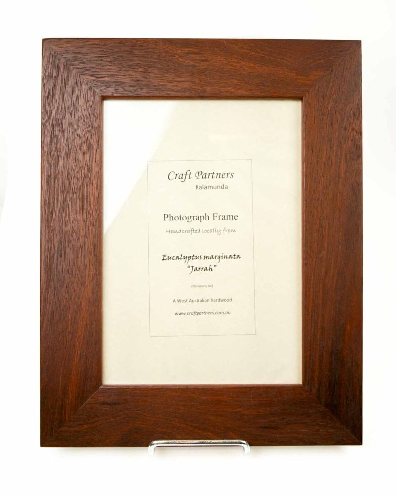 A4 Jarrah Photograph Frame (4)