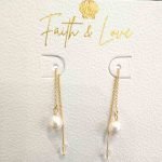 pair of Single oval shaped Freshwater pearl on a 14kt gold filled chain with a bar at the end of the chain