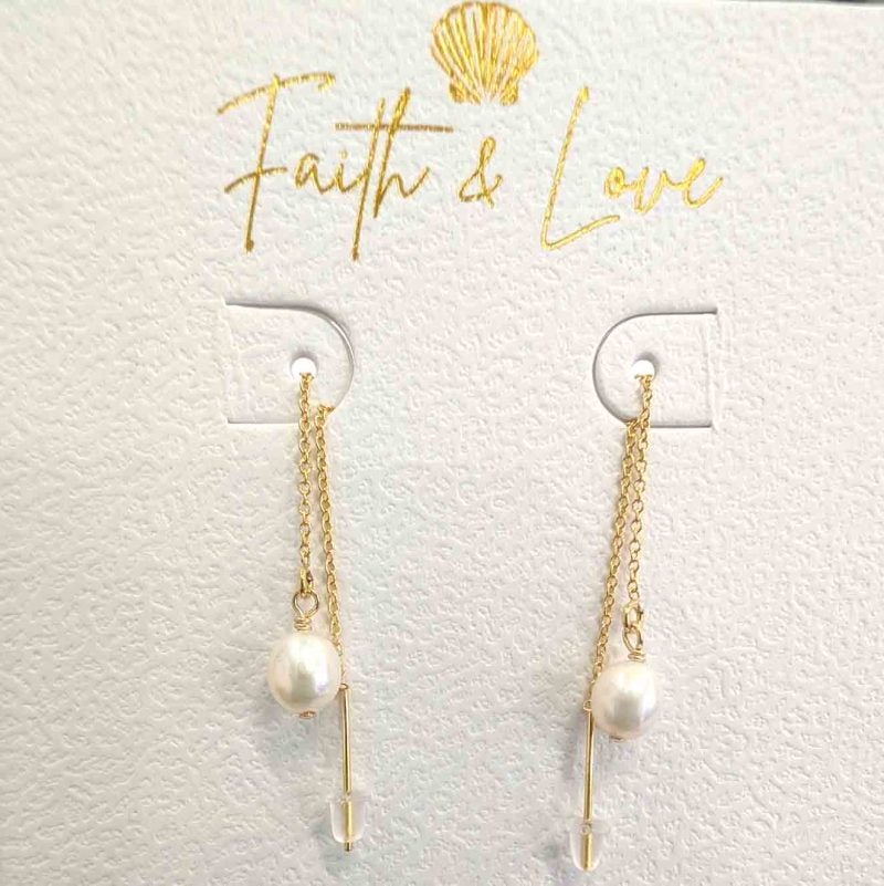 pair of Single oval shaped Freshwater pearl on a 14kt gold filled chain with a bar at the end of the chain
